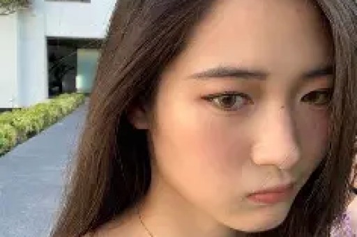 小八卦：盘点多位明星的热辣话题与商业动向