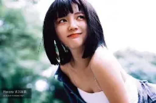盘点2025年爆火的10位美女网红你认识几个？